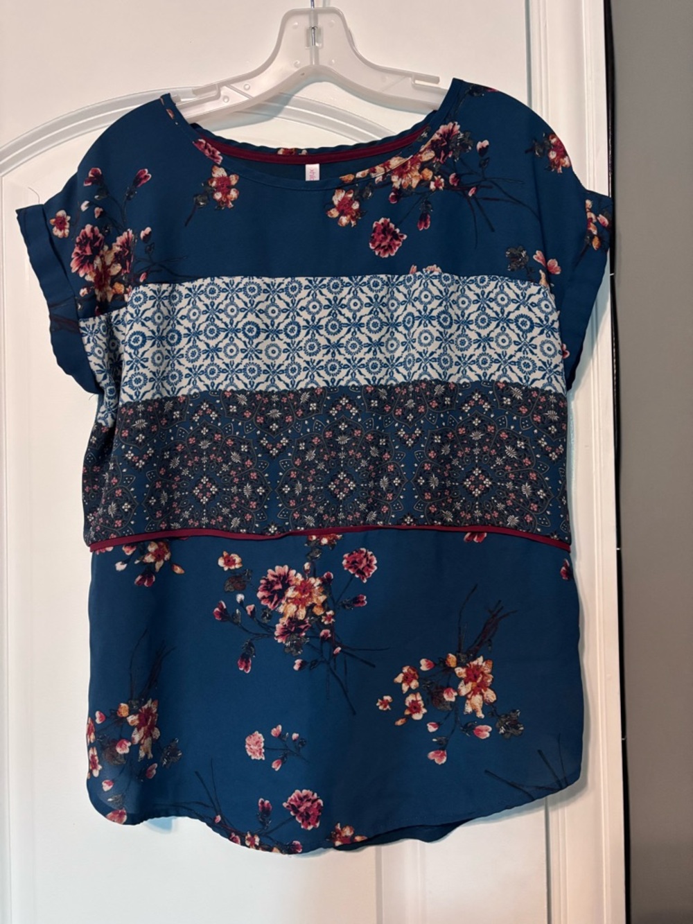 Xhilaration Teal Floral Patchwork Short Sleeve Blouse Size Medium